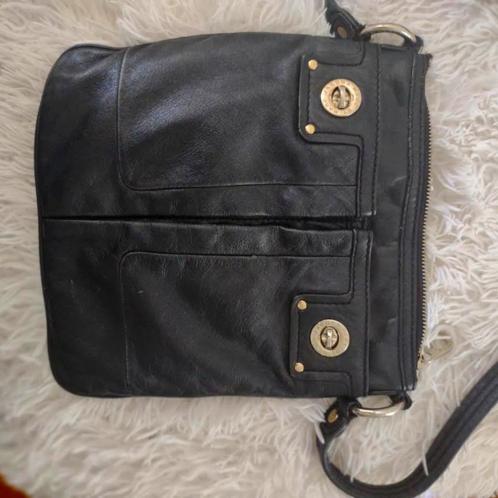 Marc Jacobs black leather crossbody bag
